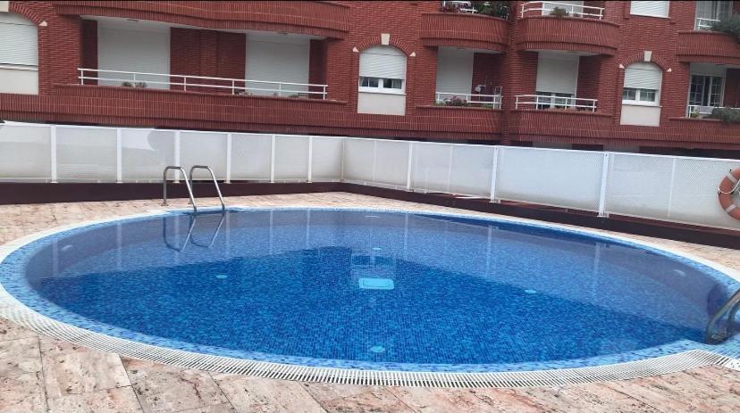 Apto Urbanización Piscina Céntrico Garaje Incluido Castro Urdiales Esterno foto
